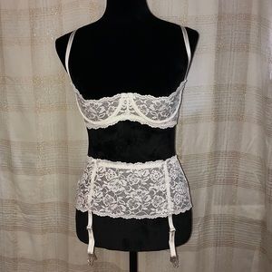 Vintage White Lace 2pc set